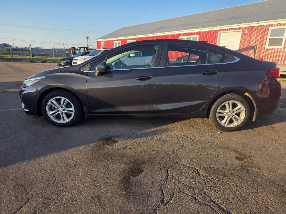 2017 CHEVROTLET CRUZE LT REBUILT